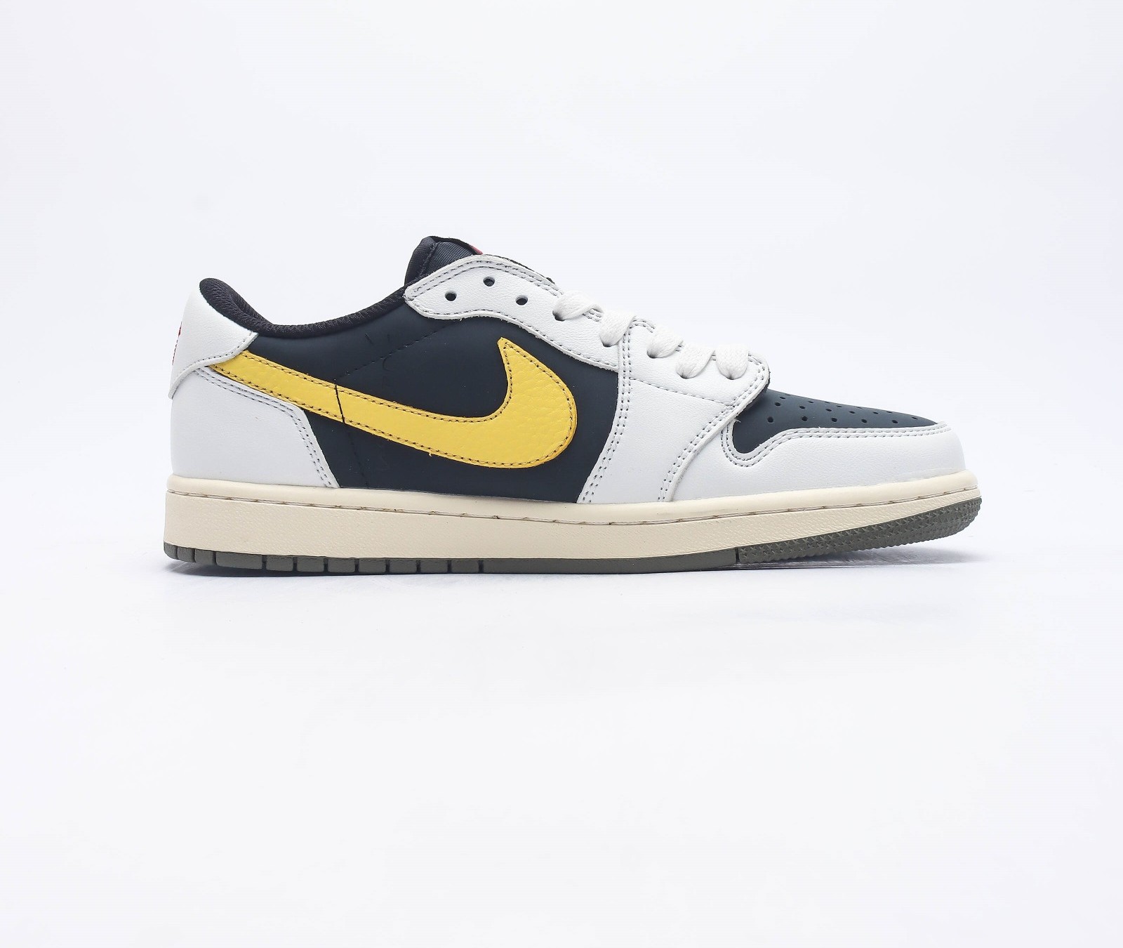 나이키 조던 1 로우 Jordan 1 Low NJN90042