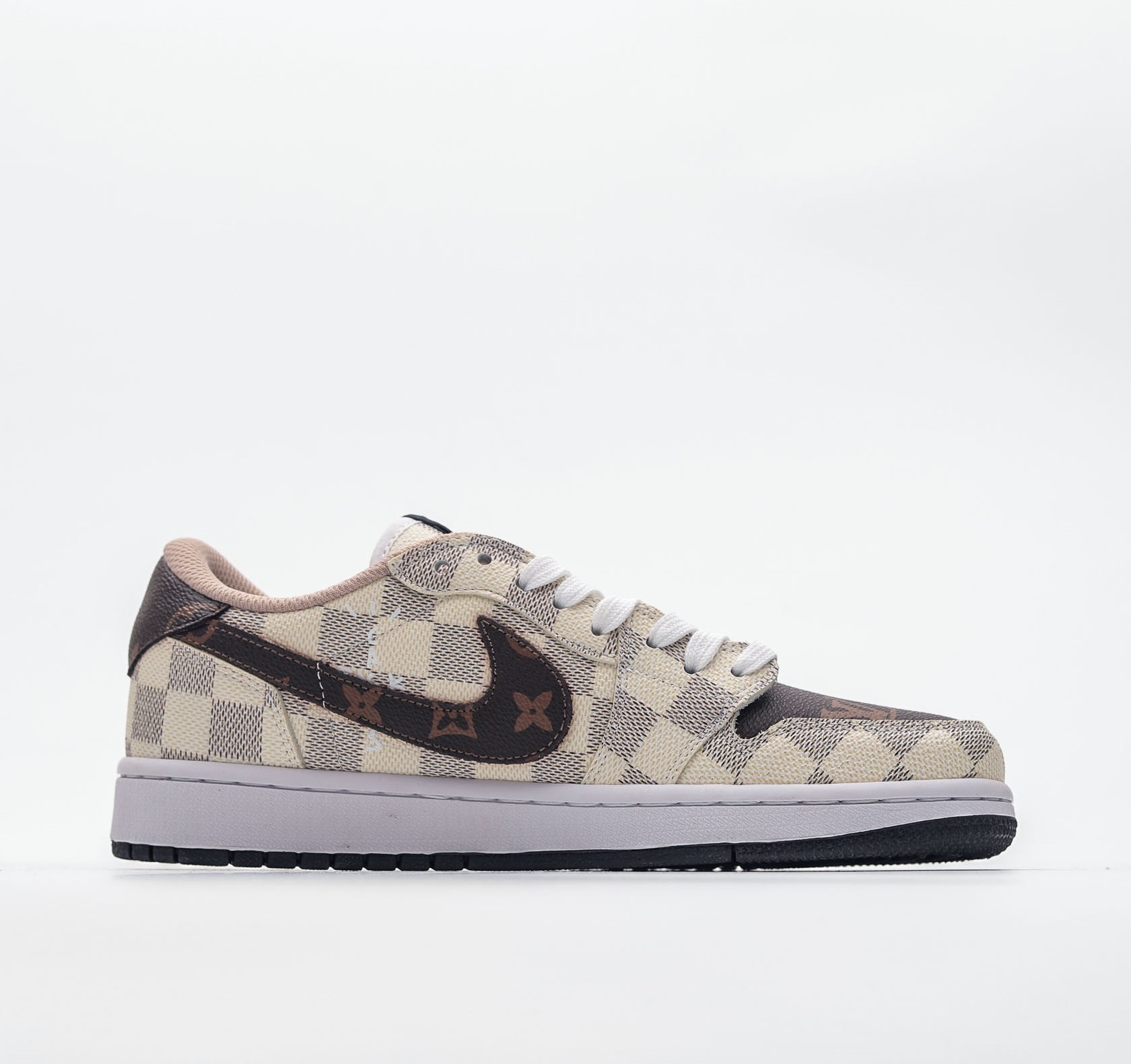 나이키 조던 1 로우 Jordan 1 Low NJN90037