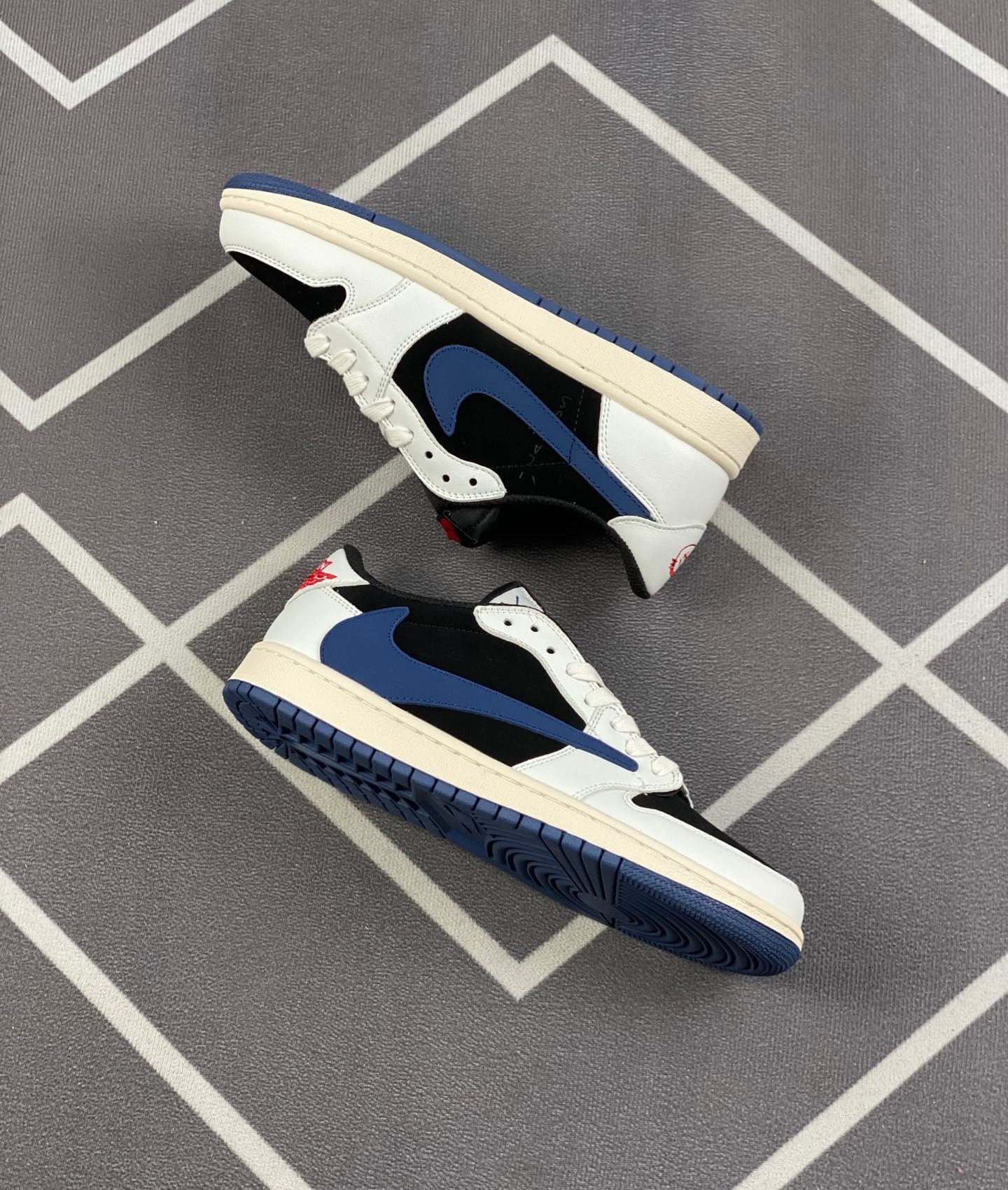 나이키 조던 1 로우 Jordan 1 Low NJN90011