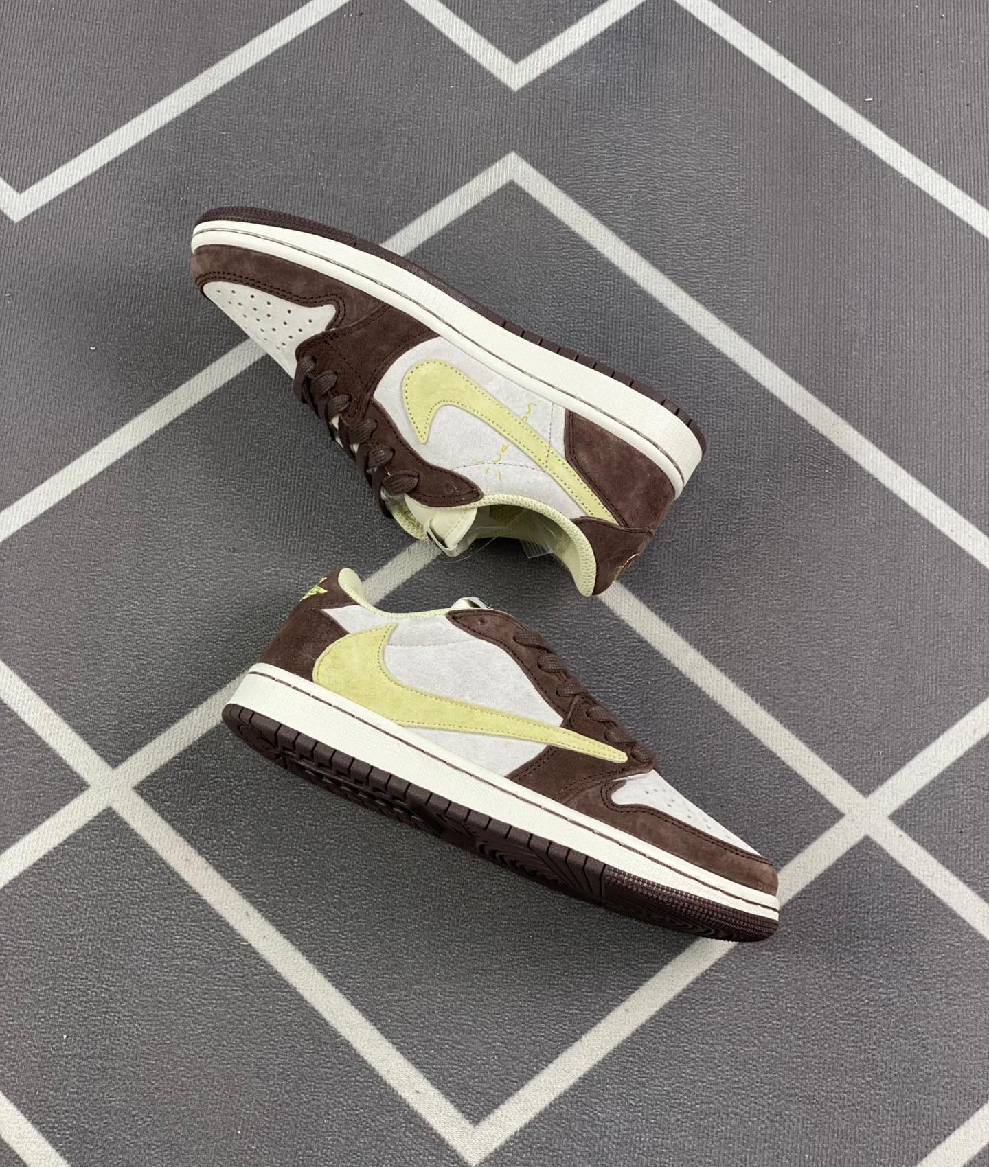 나이키 조던 1 로우 Jordan 1 Low NJN90006