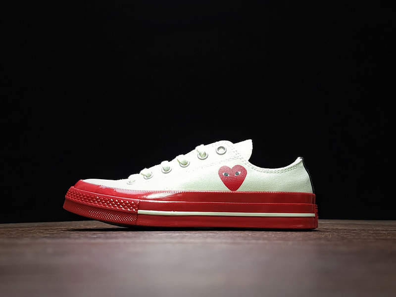 컨버스X꼼데 가르송 플레이 converse X Comme Des Garçons Play A01796C