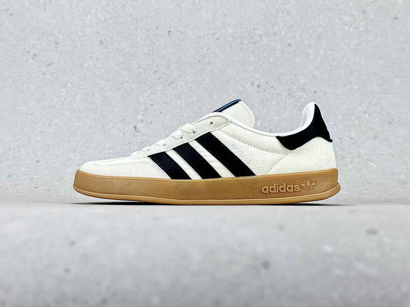 아디다스 가젤 인도어 트레이너 Gazelle Indoor Trainers IG3677