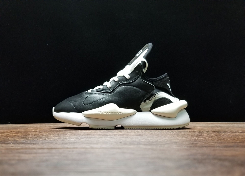 아디다스 Y-3 카이와 처키 스니커즈 Y-3 Kaiwa Chunky Sneakers M2207