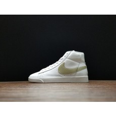 나이키 W‌ 블레이저 미드 Nike Blazer Mid Vintage‌ Suede 917862-103