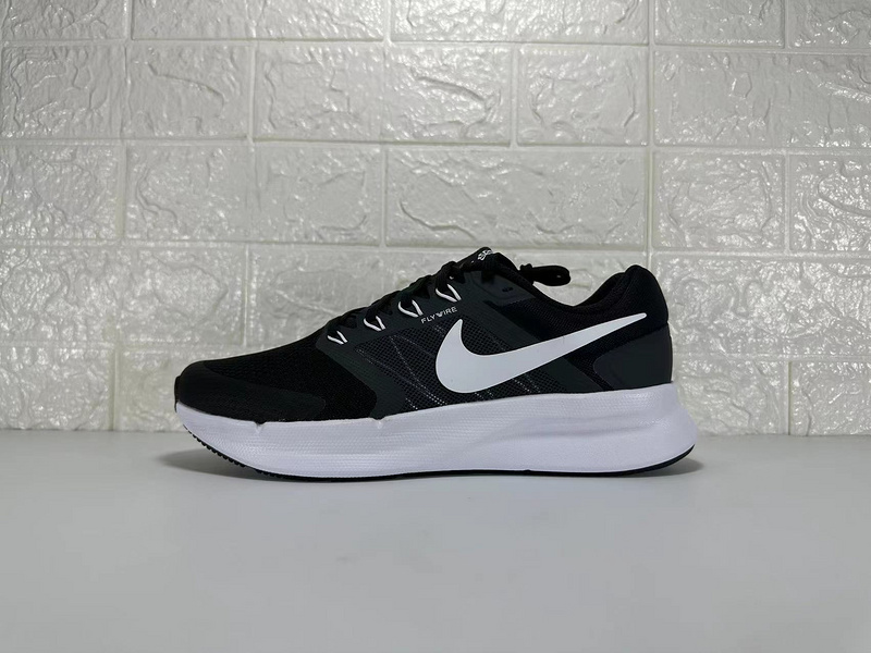 나이키 런 스위프트3 Nike Run Swift3 DR2695-002