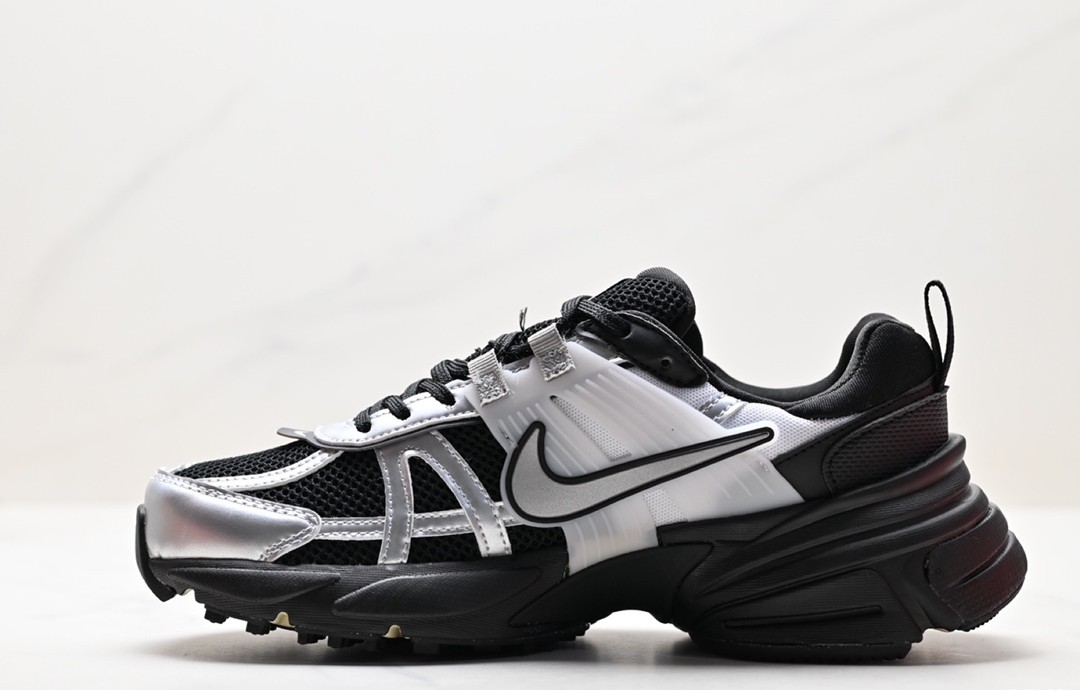나이키 V2K 런 NIKE V2K RUN FD0736 NVK190015