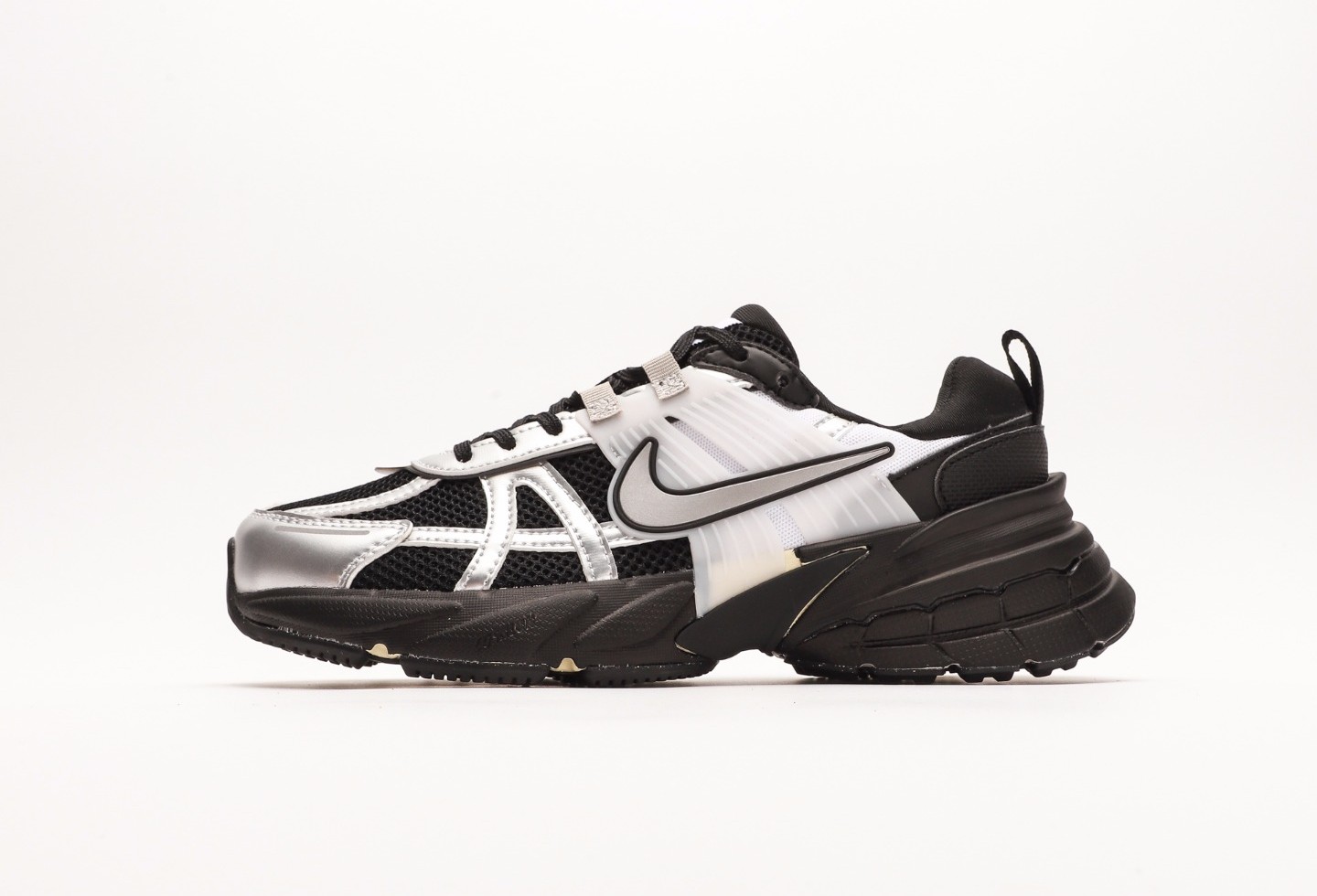 나이키 V2K 런 NIKE V2K RUN FD0736 NVK190014
