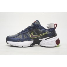 나이키 V2K 런 NIKE V2K RUN FD0736 NVK190013
