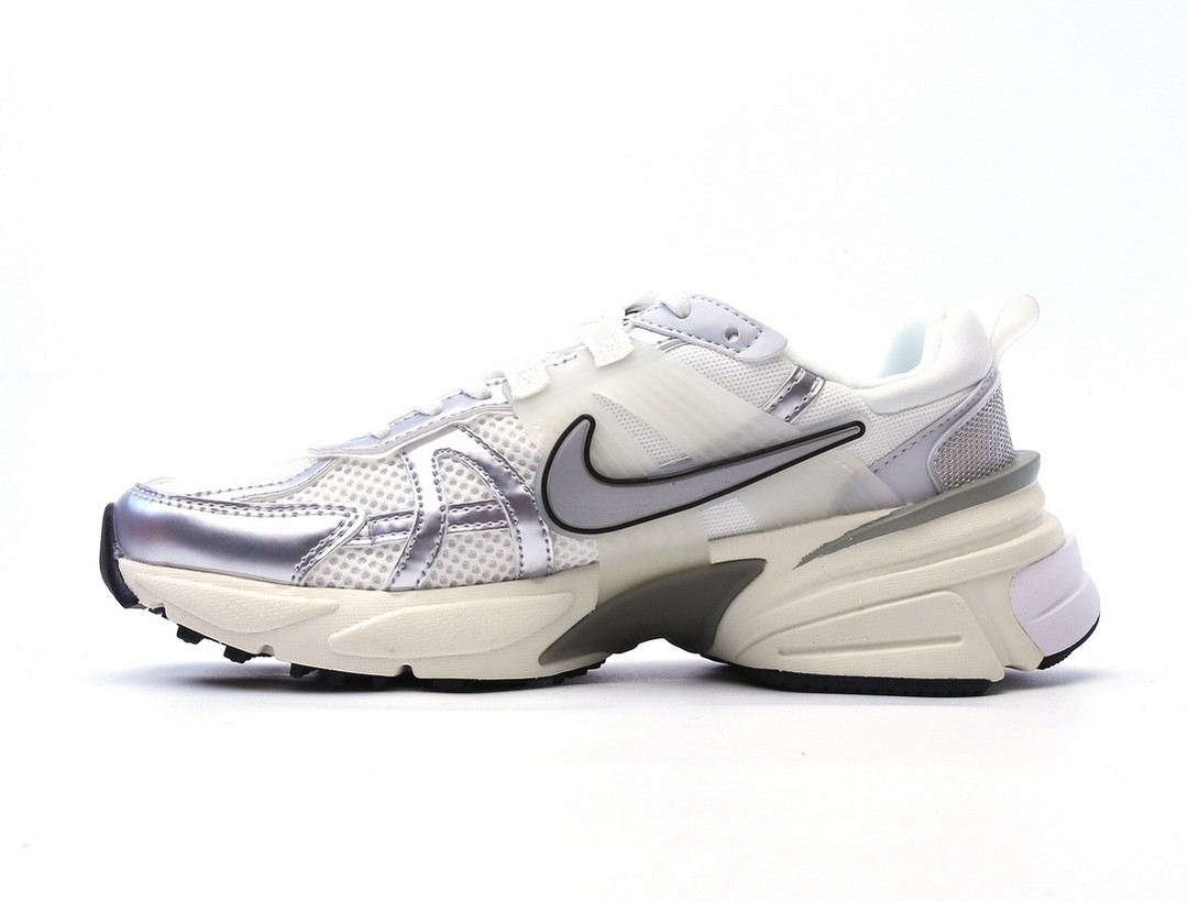 나이키 V2K 런 NIKE V2K RUN FD0736 NVK190010