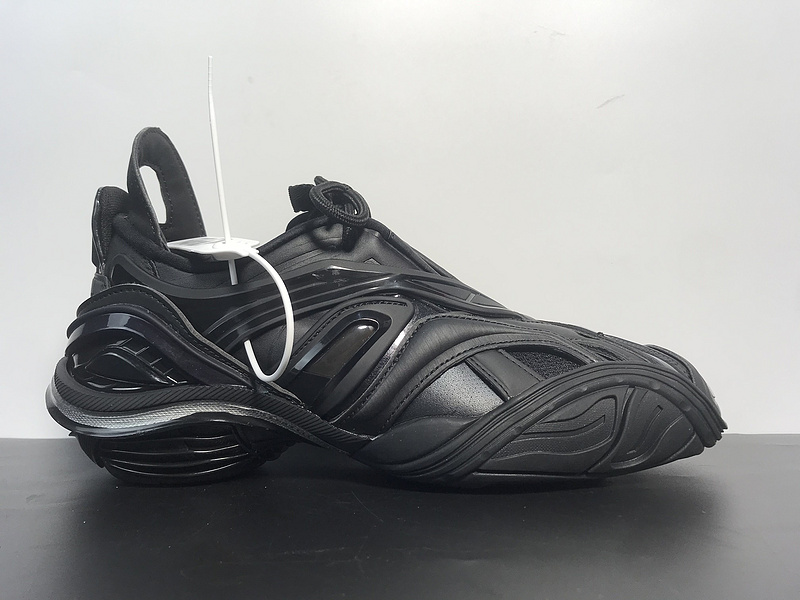 발렌시아가 Phantom Sneaker BLG 10355