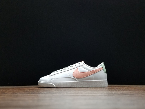 나이키 블레이저 로우 Nike Blazer Low LE AV9370-105