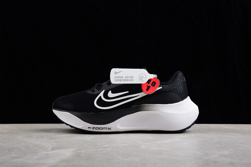 나이키 줌 플라이 5 NIKE ZOOM Fly 5 DM8974-001