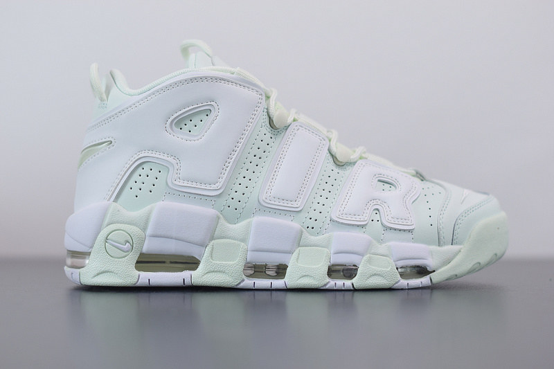 나이키 에어 모어 업템포 발레이 그린 (W) Nike Air More Uptempo Barley Green 917593-300