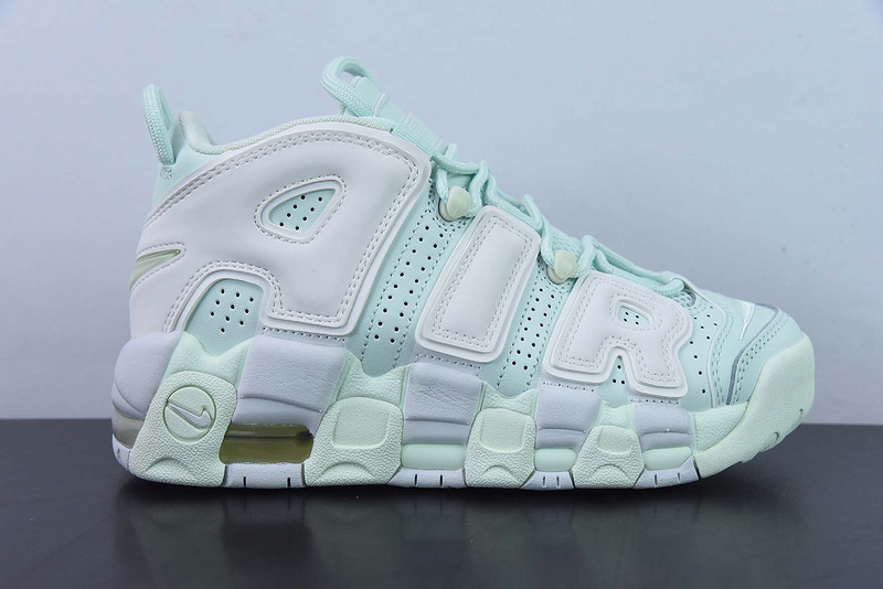 나이키 에어 모어 업템포 발레이 그린 (W) Nike Air More Uptempo Barley Green 917593-300