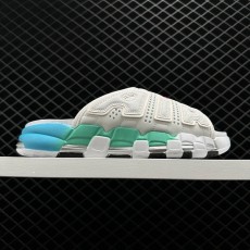 나이키 에어 모어 업템포 슬라이드 화이트 블랙 Nike Air More Uptempo Slide FN3437-161