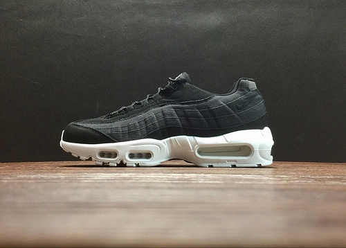 나이키 x 스투시 에어맥스 95 블랙 Nike x Stussy Air Max 95 Black 834668-001