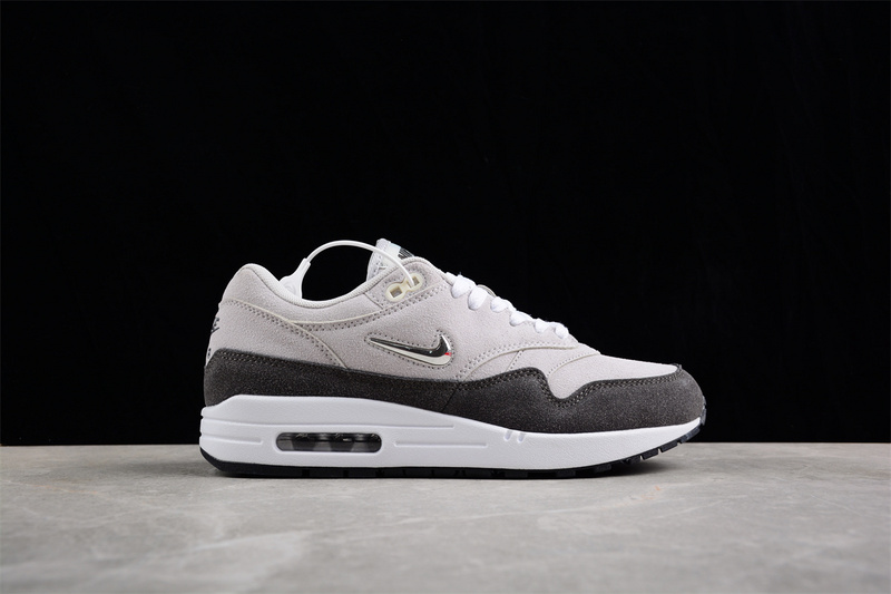 나이키 에어맥스 1 프리미엄 SC 쥬얼 Nike Air Max 1 Premium SC Jewel 918354-008