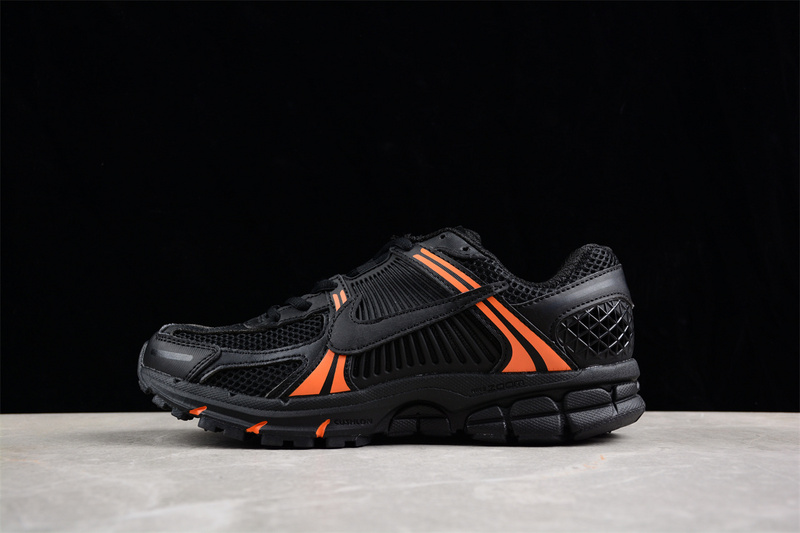 나이키 줌 보메로 5 SP NIKE zoom Vomero 5 SP FD0533-099