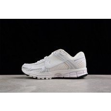 나이키 줌 보메로 5 SP NIKE zoom Vomero 5 SP BV1358-001