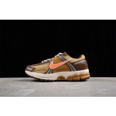 나이키 줌 보메로 5 SP NIKE zoom Vomero 5 SP FB9149-700