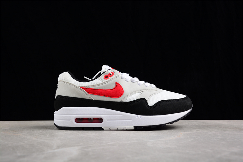 나이키 에어맥스 1 퓨어 플래티넘 앤 유니버시티 레드 Nike Air Max 1 Pure Platinum and University Red FD9082-101