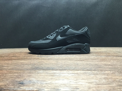 나이키 에어맥스 90 에센셜 Nike Air Max 1 537384-046