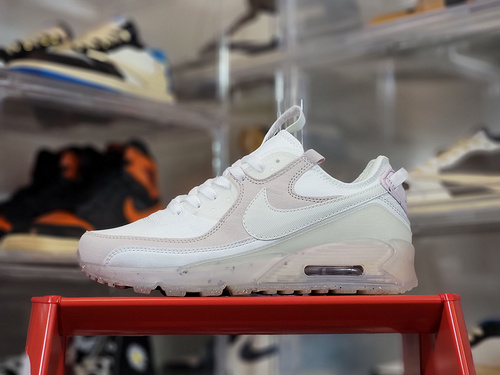 나이키 에어맥스 90 테라스케이프 화이트 NIKE AIR MAX 90 TERRASCAPE DR8394-515