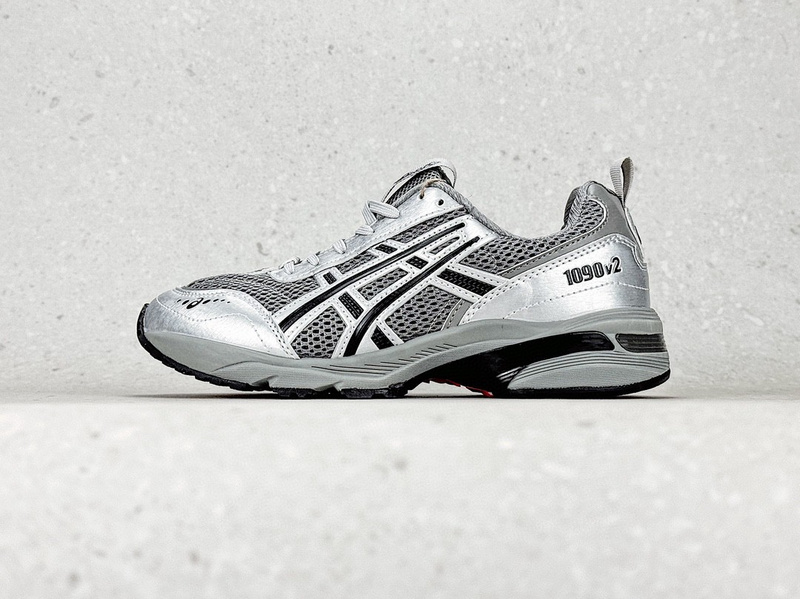 아식스 x 프레자 위워 젤 1090 V2 클레이 그레이 퓨어 실버 Asics x Freja Wewer Gel-1090 V2 Clay Grey Pure Silver 아식스 GEL-1090 1203A254-020