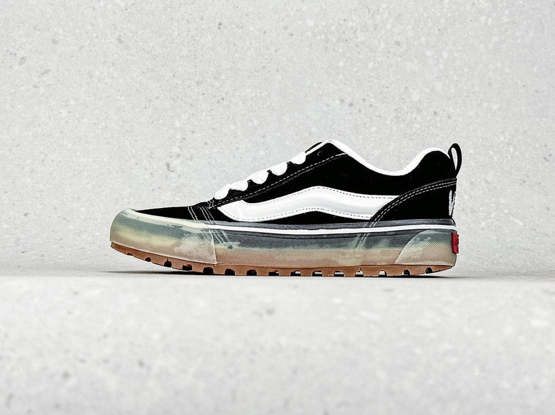 반스 Imran Potato x Vans Knu-Skool VAN10007