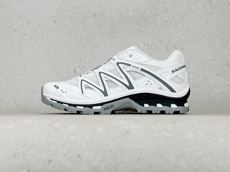 살로몬 XT-퀘스트 ADV 밀키 화이트/브라운  SALOMON XT-Quest ADV 