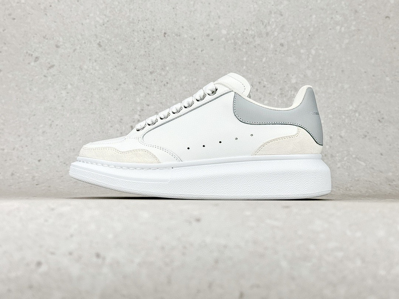 알렉산더 맥퀸 오버솔 Alexander McQueen oversized MCQ10030