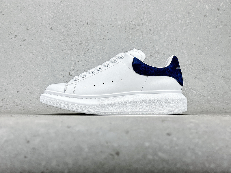 알렉산더 맥퀸 오버솔 Alexander McQueen oversized MCQ10015