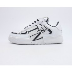 발렌티노 송아지 가죽 & 패브릭 밴드 VL7N 로우탑 스니커즈 화이트 블랙 Valentino Calfskin VL7N Low-Top Sneakers with Bands White Black S0C58GAKA01