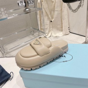 프라다 PRADA 소프트 패딩 나파 가죽 사보 데저트 베이지 1S084N_2DL8_F0F24_F_020