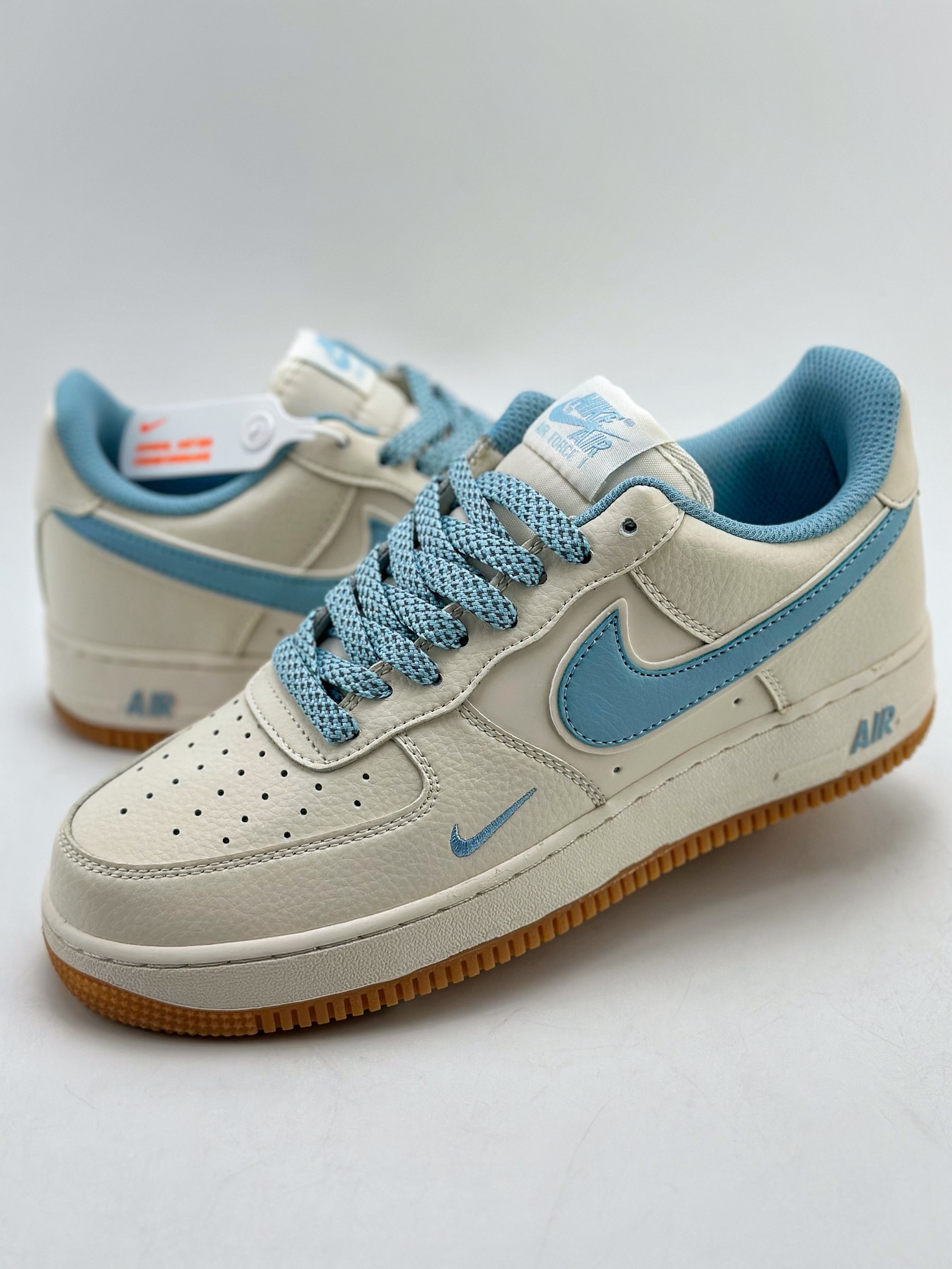나이키 에어포스 1 07 로우 Nike Air Force 1'07 Low HD1689-108