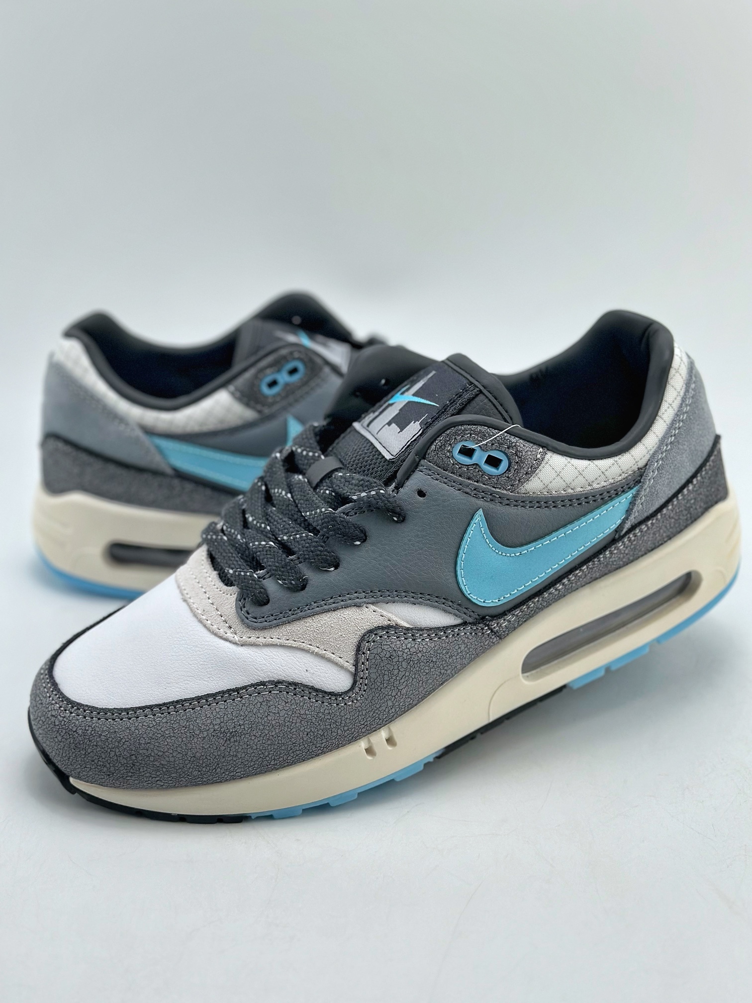 나이키 에어맥스 1 Nike Air Max 1 FQ8742-100