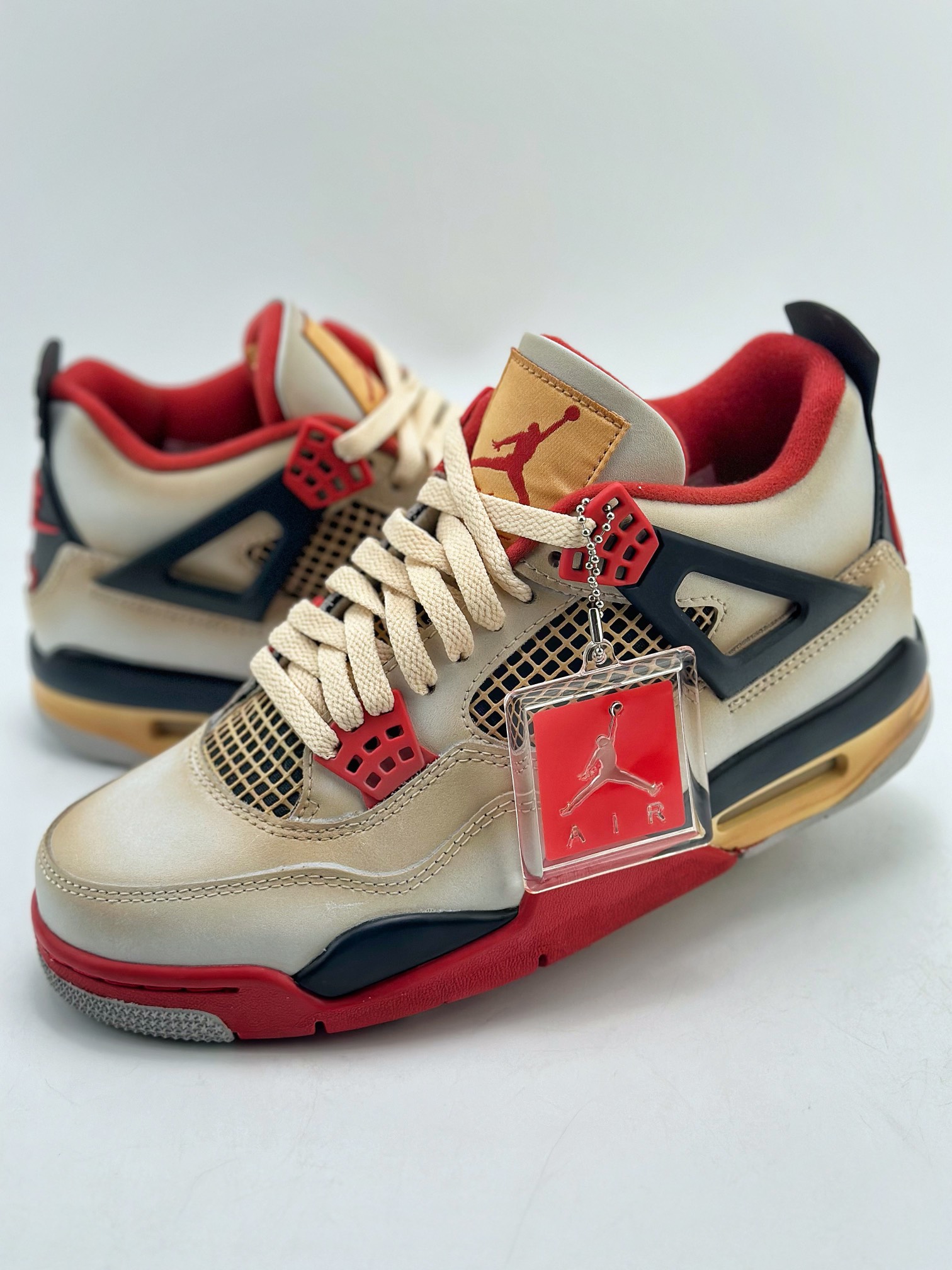 나이키 에어 조던 4 Nike Air Jordan 4 Retro x Pokémon AQ9129-105