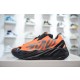 아디다스 이지 부스트 700 MNVN 오렌지 Adidas Yeezy Boost 700 MNVN Orange FV3258