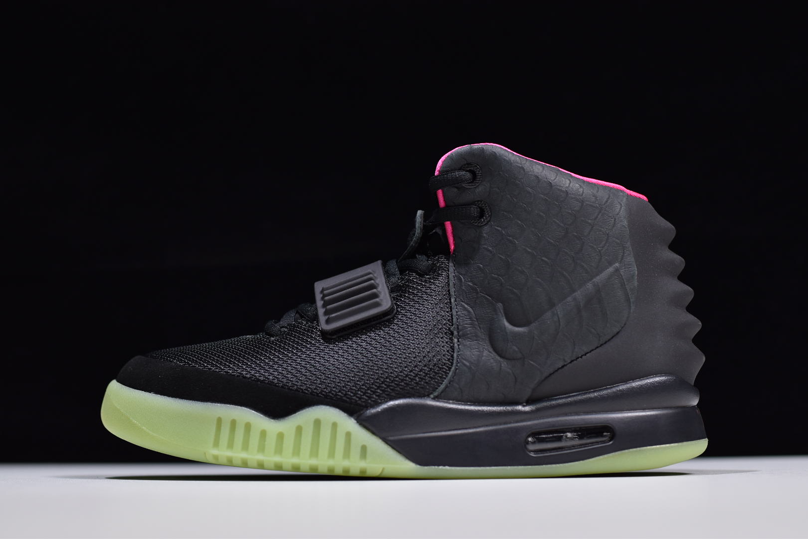 나이키 에어 이지 2 솔라 레드 Nike Air Yeezy 2 Solar Red 508214-006