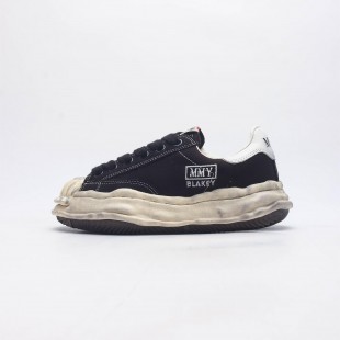 메종 미하라 야스히로 블레이키 OG 솔 디스트레스 캔버스 로우탑 스니커즈 블랙 Maison Mihara Yasuhiro Blakey OG Sole Distressed Canvas Low-top Sneakers Black A10FW712-BLACK