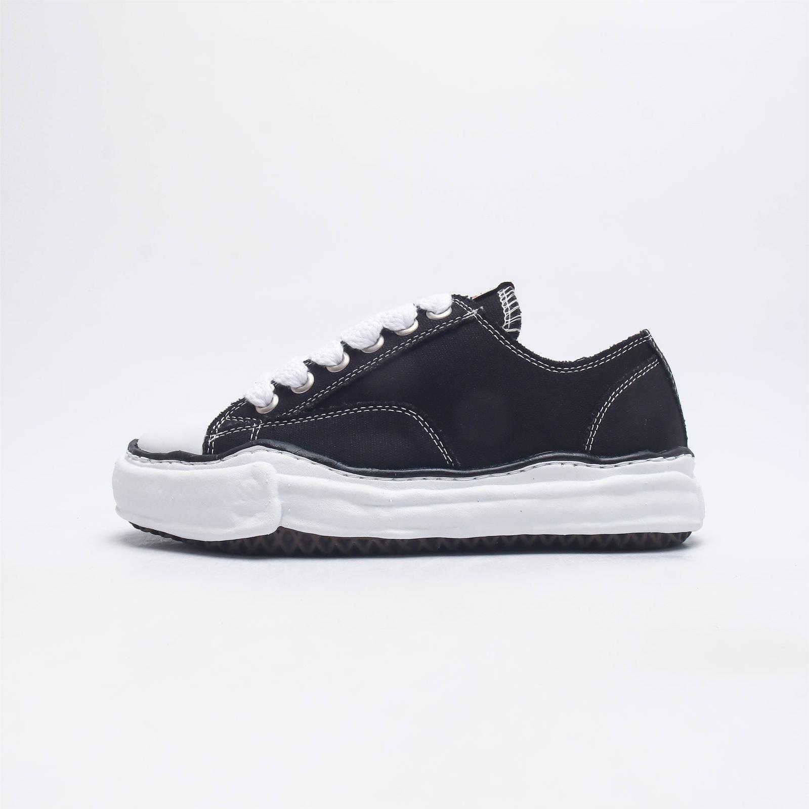 메종 미하라 야스히로 피터슨 OG 솔 캔버스 로우 스니커즈 블랙 Maison Mihara Yasuhiro Peterson OG Sole Canvas Low Sneakers Black A01FW702-BLACK