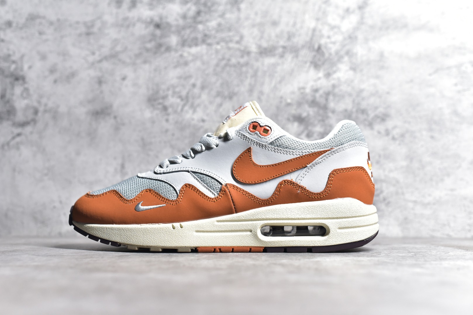 나이키 x 파타 에어맥스 1 모나크 Nike x Patta Air Max 1 Monarch DH1348-001