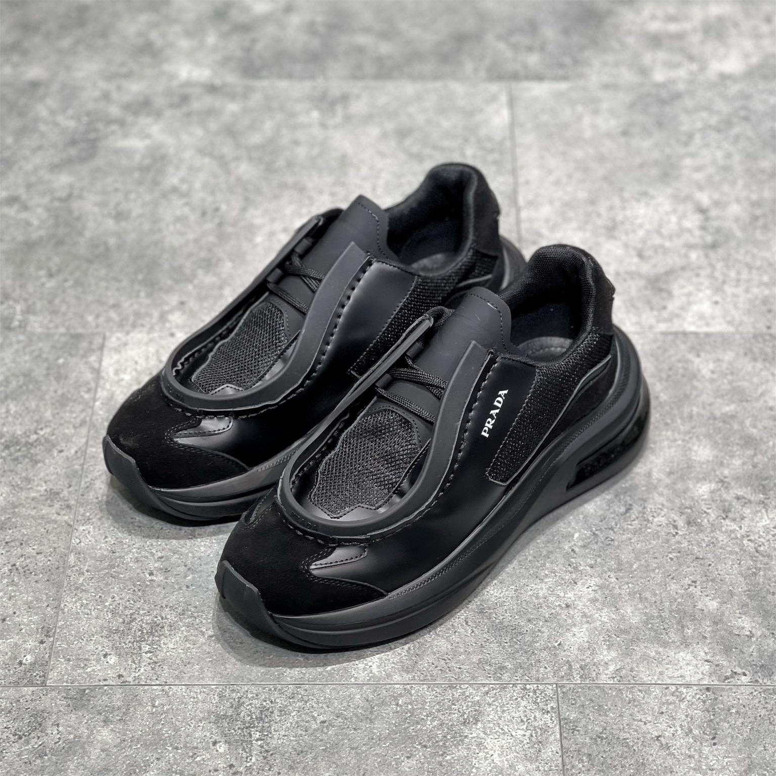 프라다 바이크 패브릭 스웨이드 엘리먼츠 브러쉬드 레더 스니커즈 Prada Brushed Leather Sneakers with Bike Fabric and Suede Elements Black 2EG424-3C37-F0002