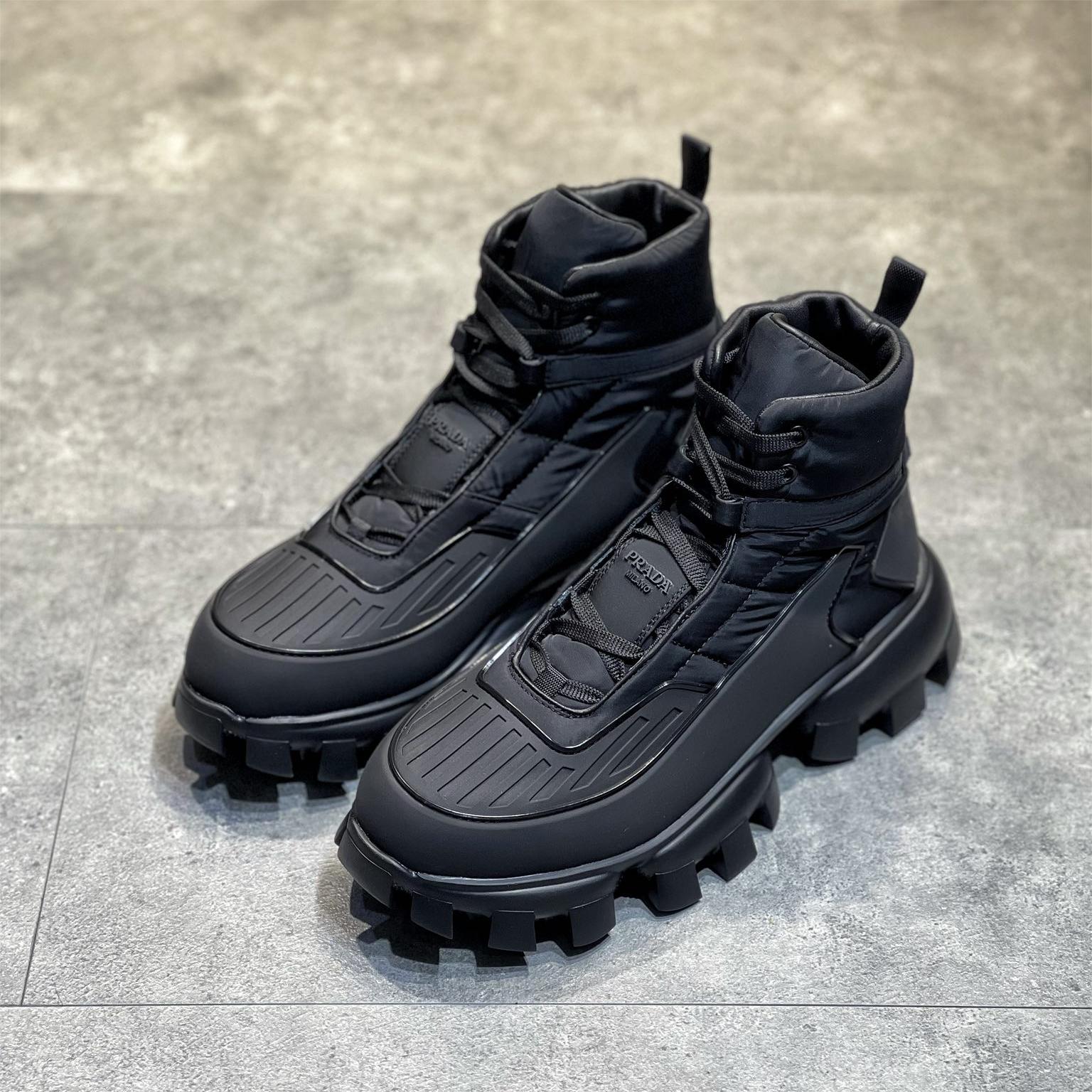프라다 클라우드버스트 남성 스니커즈  Prada cloudbust thunder sneakers 2TG189_3LGO_F0002_F_G000