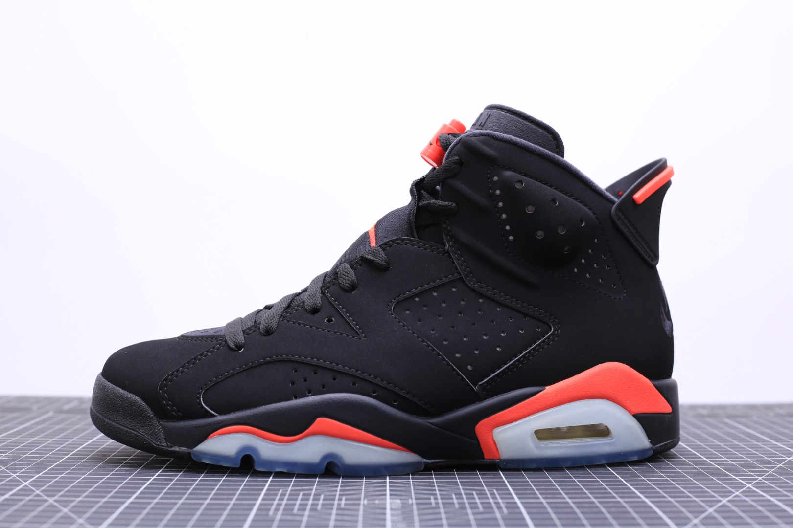 나이키 에어 조던 6 Nike Air Jordan 6 Black Infrared AJ6 384664-060
