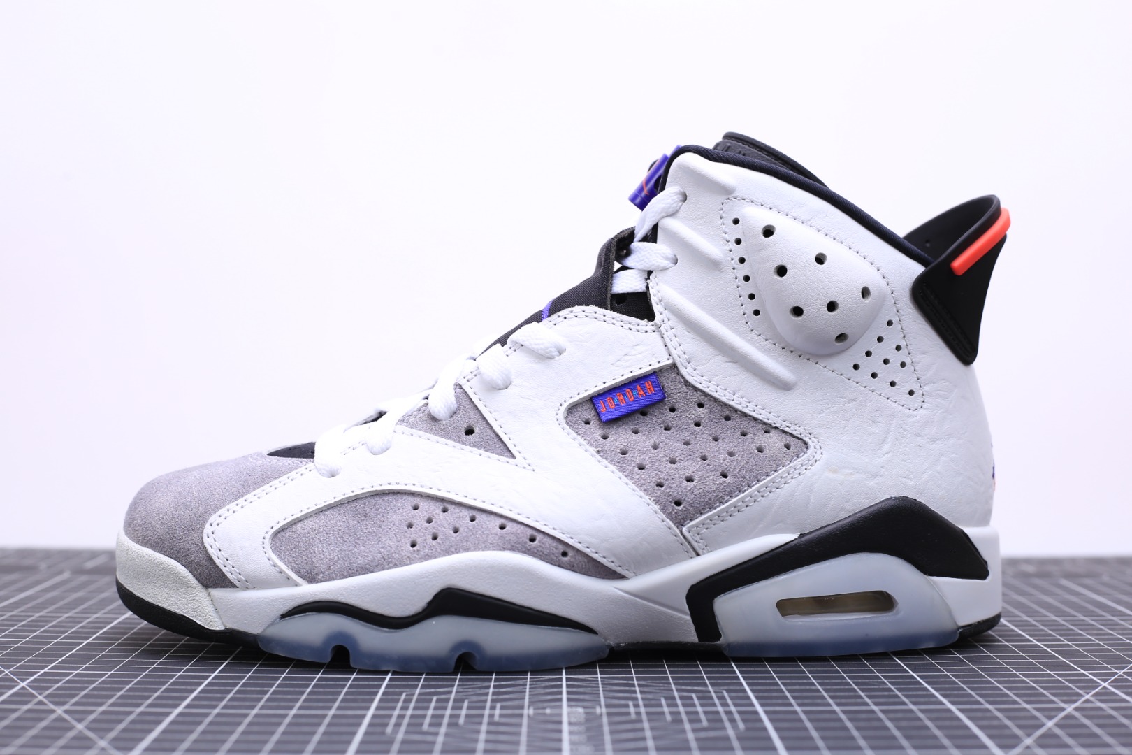 나이키 에어 조던 6 Nike Air Jordan 6 Flint CI3125-100