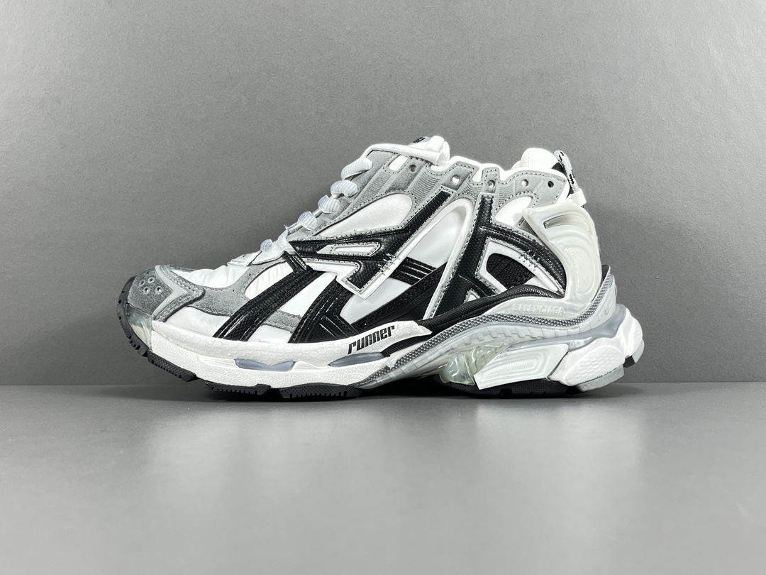 발렌시아가 러너 스니커즈 Balenciaga Runner 677403 W3RB25 9012