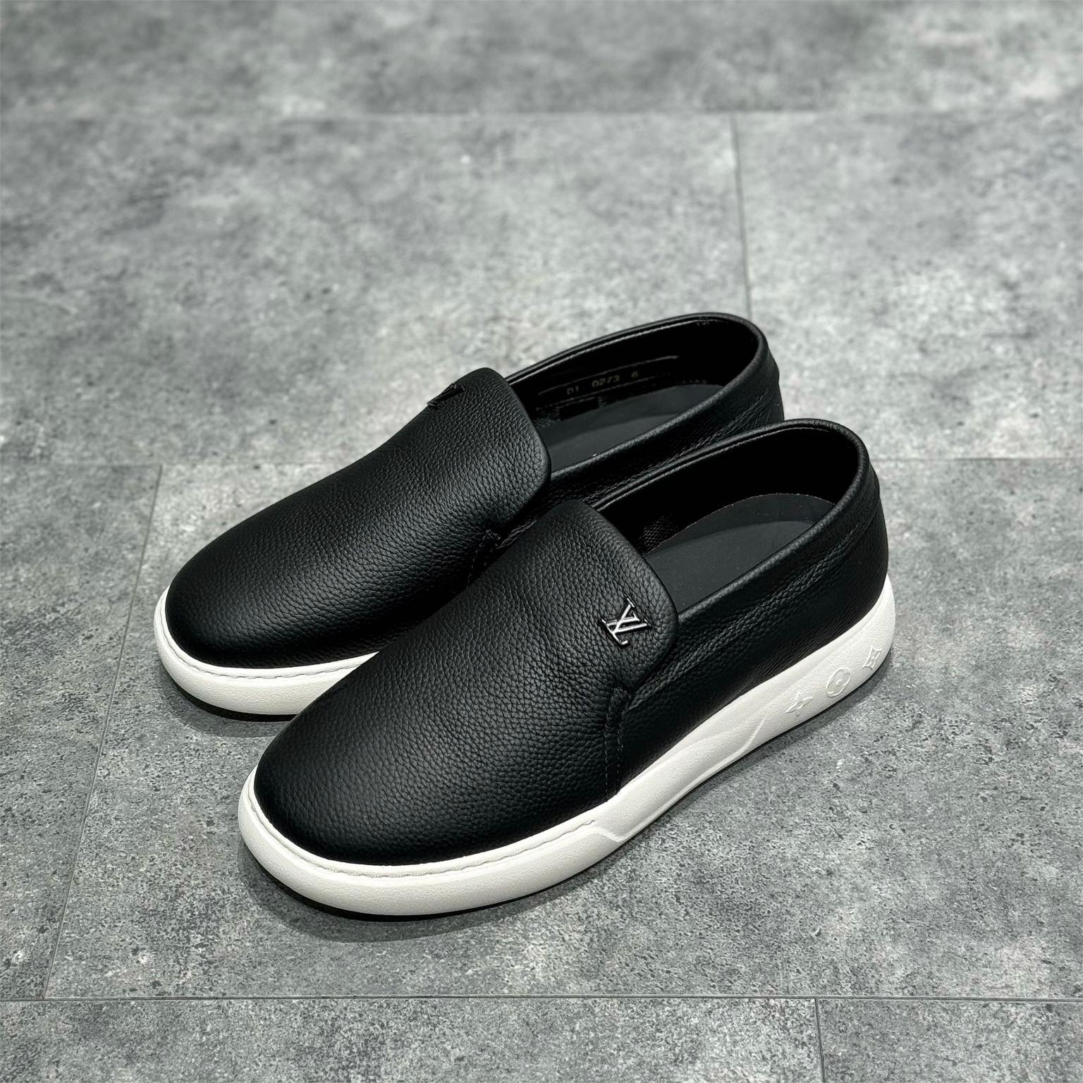 루이비통 LV 퍼시픽 로퍼 블랙 Louis Vuitton LV Pacific Loafers