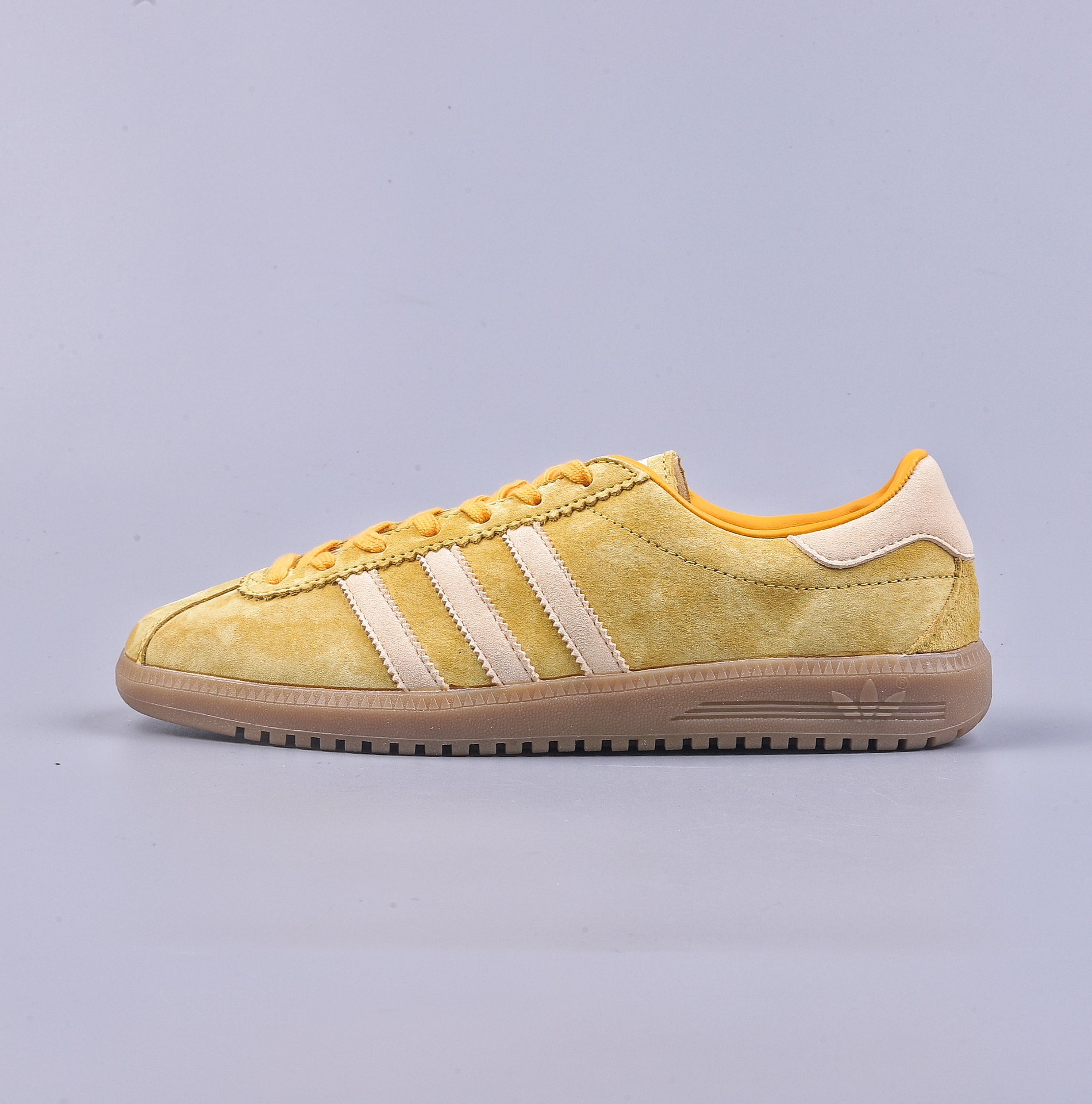 아디다스 버뮤다 볼드 골드 Adidas Bermuda Bold Gold ID4574