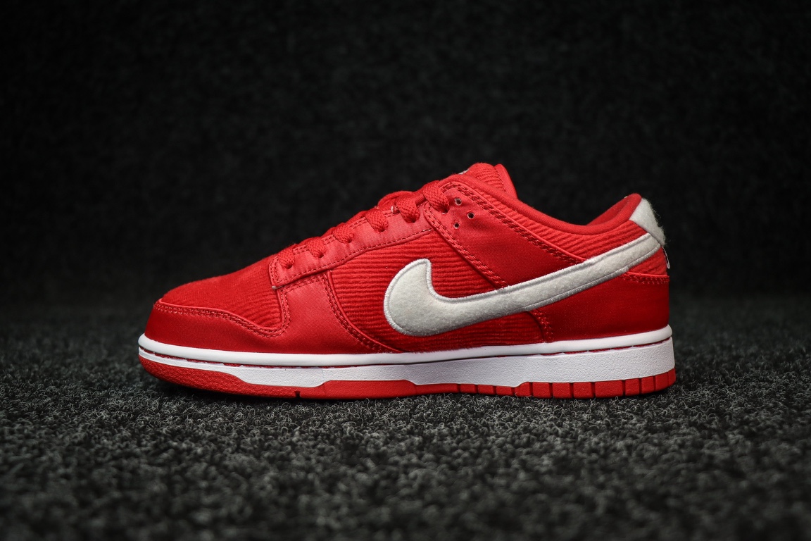 나이키 덩크 로우 밸런타인데이 파이어 레드 Nike Dunk Low Valentine Day Fire Red FZ3548-612